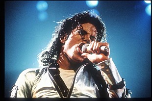 「故マイケル・ジャクソン、全米で伝記映画公開後にストリーミング週間記録を大幅更新し多数の楽曲がチャート入り」