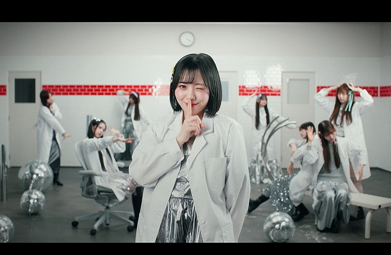 「『【MV】MORE STAR『WITH KAWAII論』』」2枚目/9
