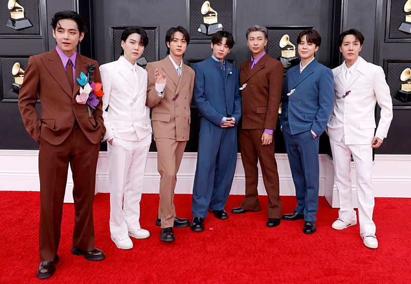 「BTS、ドレイク新曲でメンションされたことにj-hopeとVが反応」1枚目/1