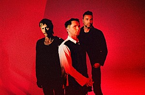 ミューズ「ミューズ、4年ぶりニューALより「The Cryogen」MV公開」