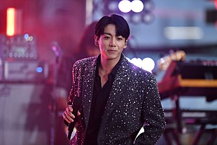 「BTSのJung Kook、カルバン・クラインと組んで自身初のコレクションをデザイン」