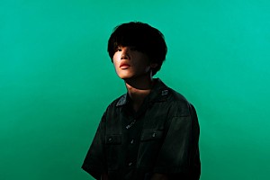 クボタカイ「クボタカイ、アッパーな新曲「ご自愛!!!」配信リリース」