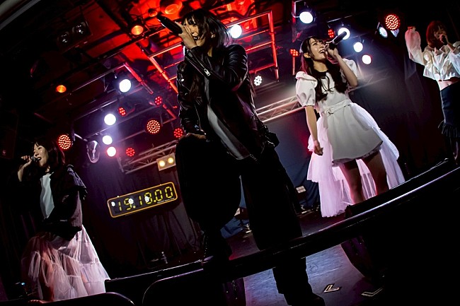 「＜ライブレポート＞BLUEGOATS「24時間ありがとう！ ガムシャラに突き進んだ先にあなたがいます！」狂喜乱舞の24時間ライブで見せた青春パンクアイドルの凄みと可能性」1枚目/54