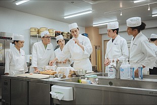「「時すでにおスシ!?」“立石”佐野史郎の生き方に反響 「人生は“遊び心”と“冒険心”が大事」「勇気をもらった」」