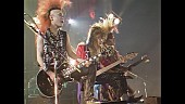 「X JAPAN、過去曲のMVを順次公開　第1弾は1989年の日比谷野音ライブ映像による「紅」「X」」1枚目/2