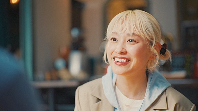 「『ねぐせ。 「一生僕ら恋をしよう」　Special Music Video （あべこうじ &amp; 高橋愛）』」8枚目/15