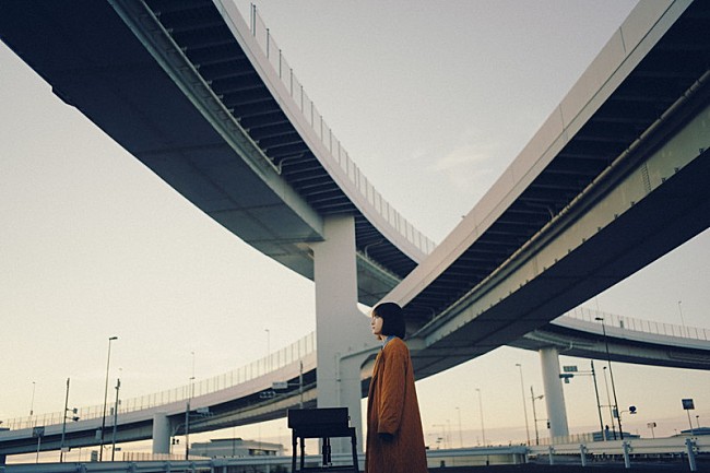 「TOMOO、インタビューも含む「ソナーレ」MVメイキング映像を公開」1枚目/3