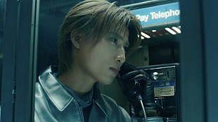 「SUPER★DRAGON、“レトロフューチャー”な「Call Me Asap」MVで過去＆未来へ」