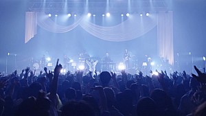 yama「yama、Zepp Haneda公演より「飛ぼうよ」「飛ぶ時」ライブ映像を一度限りのプレミア公開」