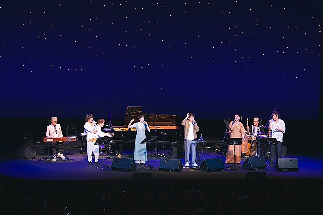 「＜ライブレポート＞佐藤竹善、新世代から盟友まで世代を超えた仲間と饗宴「明日も良い歌を歌いたいなと思う」」1枚目/18