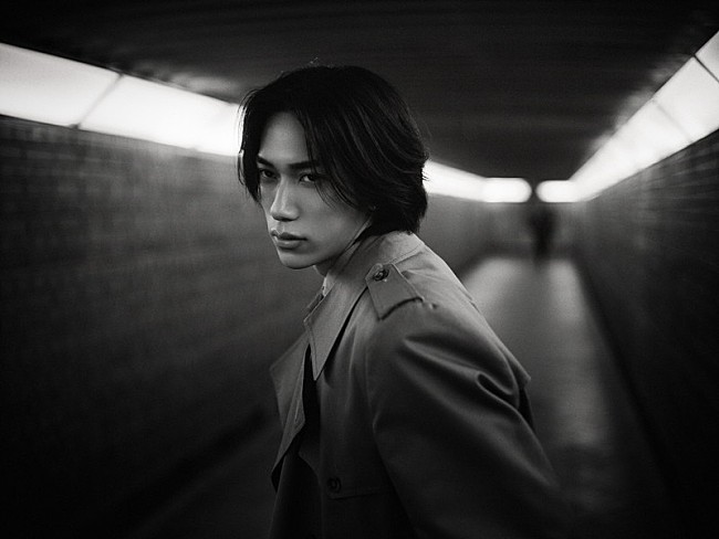 「池崎理人（INI）オリジナル楽曲「Backseat」配信リリース、映像『深夜に喋る』で胸の内を語る」1枚目/2