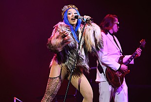 「ドージャ・キャット、リーク曲を本物だと信じるファンにがっかり「AIなんてクソくらえ」」