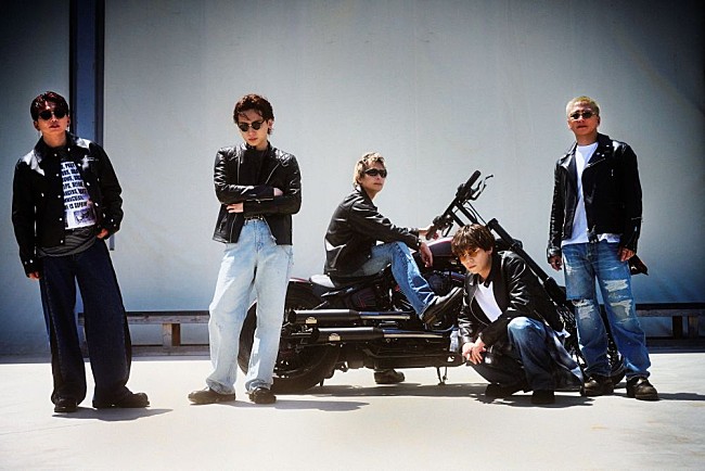 「Da-iCE、結成15周年を記念した完全撮りおろし写真集『＋DOME  PHASE』9/6発売決定」1枚目/3