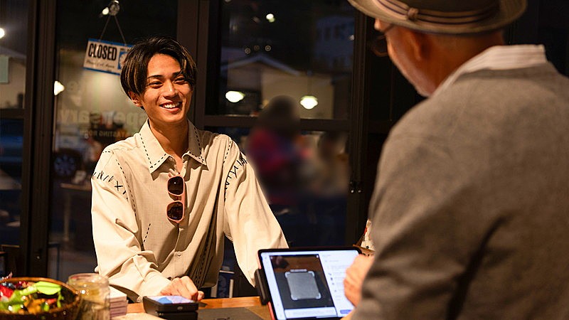 「『King &amp; Princeがまちあわせ in LA』エピソード4予告映像に笑い合う二人、先行カット＆裏話トーク映像も解禁」1枚目/2