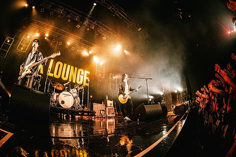 「＜ライブレポート＞SIX LOUNGE　「好きだから」、ほかは関係ない――マカロニえんぴつと作り上げた真っ向勝負、【Sweet Journey Tour】ファイナル」1枚目/6
