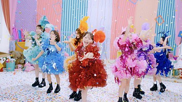 CANDY TUNE、ポップな「スペシャル感謝祭」MV公開 9月に両A面シングル