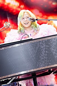 ライブレポート＞Mrs. GREEN APPLEが刻んだ現在地、そして開拓地へ――前