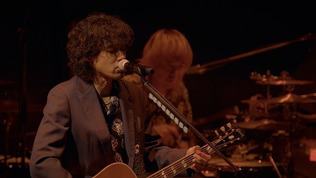 「斉藤和義、ニューAL発売を記念し過去ツアーのライブ映像3曲を3週連続でYouTubeプレミア公開決定」1枚目/4