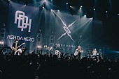「ASH DA HERO／PassCode／明くる夜の羊が出演、【BANDAI NAMCO MUSIC LIVE / MoooD Records presents】のオフィシャルレポートが到着」1枚目/12