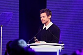 「ハリー・スタイルズが英国で最も有名な“ハリー”だとヘンリー王子が認める」1枚目/1