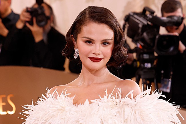 「セレーナ・ゴメス、34歳の誕生日に“世界で一番幸せな女の子”であると語る「今日は心がいっぱい」」1枚目/1