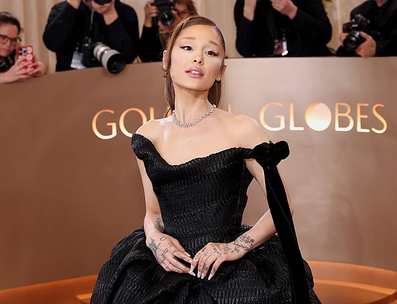 アリアナ・グランデ、【エターナル・サンシャイン・ツアー】終了後に一時休養へ