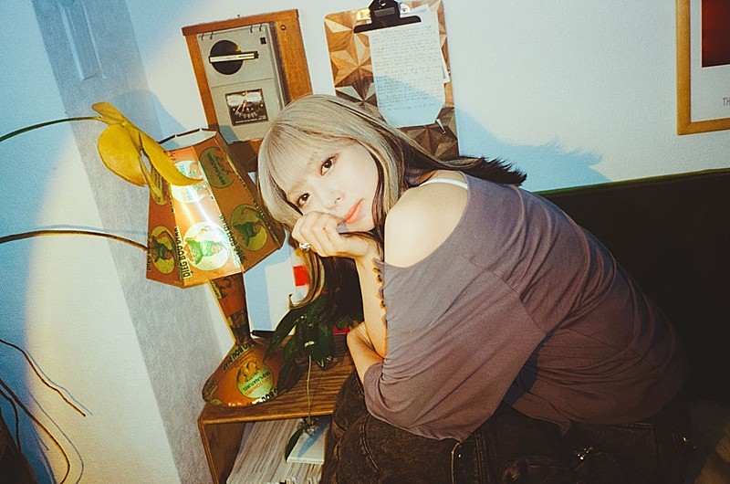 「竹内アンナ、EP『MIXTAPE』収録の新曲リリックビデオを2週連続公開」1枚目/2