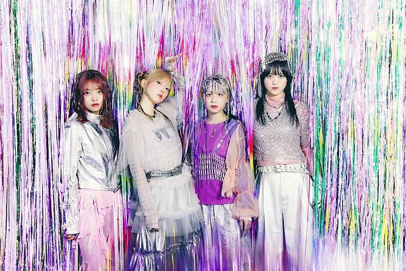「セブンス・ベガ、ニューアルバム『PRISM』リリース&ツアーが決定」1枚目/3
