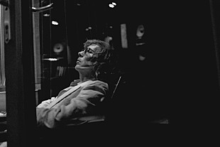 「ベック、温もりのある新曲「ディスアピアリング・アクト」公開」