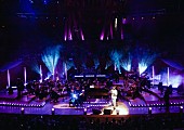 「YOSHIKI×ジョシュ・グローバン、8/28にライブ音源「Forever Love」配信リリース決定　ウォルト・ディズニー・コンサートホールで収録」1枚目/3