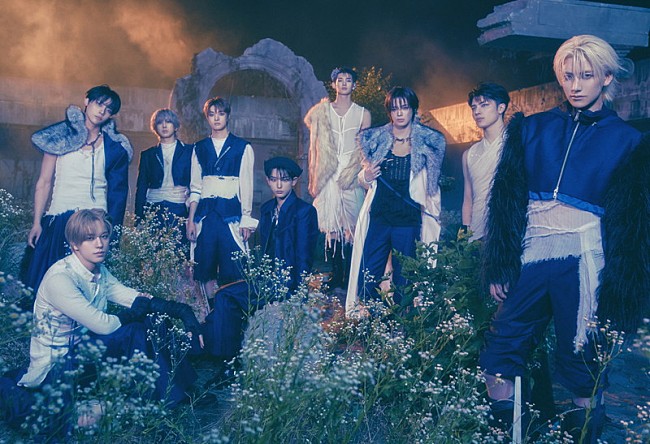「&amp;TEAM、野性味＆人間性の狭間で揺れるコンセプトフォト「CRAVE YOU ver.」公開」1枚目/16