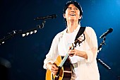 「福山雅治、ドームツアー・大阪ファイナル公演のオフィシャルライブレポート到着」1枚目/12