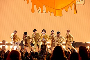 「BTS、LA公演でJung Kook誕生日をARMYとの「Happy Birthday」で祝福」