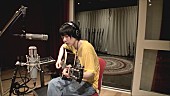 「『あいみょん「今日は晴れ、肌寒い。私は家、ギターを弾く。」Studio Recording Scene』」3枚目/3