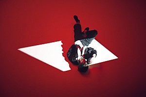 「sanetii、“狂気”をばら撒く新曲「レンダローグ」配信リリース」