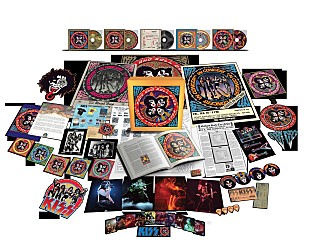 「KISS、『地獄のロック・ファイアー』50周年記念盤発売決定　初来日公演実況録音盤を収録」