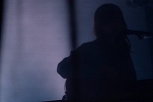 「＜ライブレポート＞春茶、カバー曲から新曲「想い知る」までアットホームな空気で紡いだファンクラブイベント【HARUTYA FC LIVE - ROOM -】」