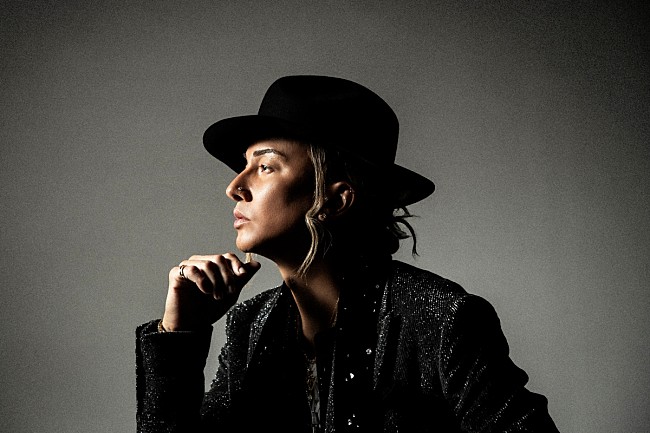 「ISSA、自身の誕生日当日となる東京公演を含む3都市ビルボードライブ・ツアーでホリデーシーズンを彩る」1枚目/1