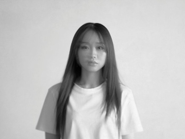 「荒井麻珠、「Maajuu」に改名　改名後第一弾「歪青 -Karma-」配信リリース」1枚目/3
