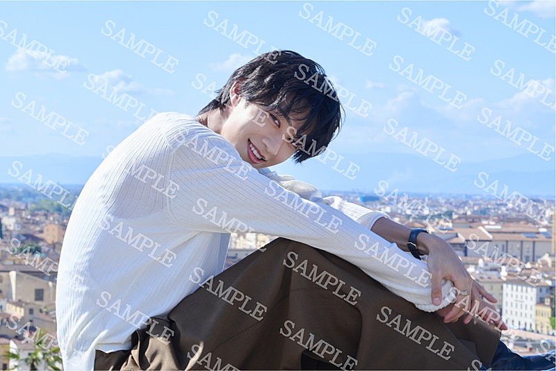 「写真集『曽野まんま』楽天ブックス購入特典
シチュエーション別彼氏トレカ「大人ティラミス彼氏」」4枚目/9