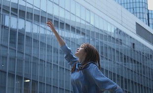 「こたに（名誉伝説）、アニメ『貸した魔力は【リボ払い】で強制徴収』ED主題歌「いれもの」MV公開」