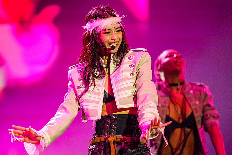 「BLACKPINKジェニー＆テーム・インパラ、デュア・リパとのコラボを振り返る「彼女は君とよく似ている」」1枚目/1