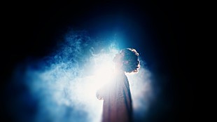 「涼風真世、山崎育三郎が作詞初挑戦＆城田優の作曲による新曲「ゆらぎ」MV公開」