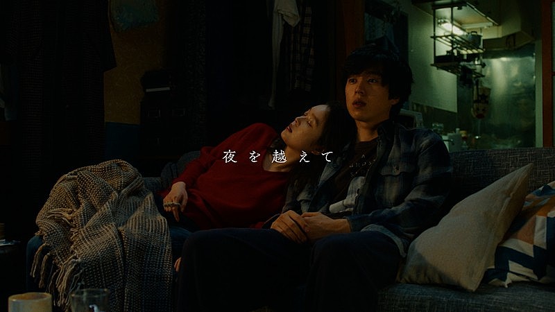 「羊文学、坂東龍汰と髙石あかりが共演「夜を越えて」MV公開」1枚目/1