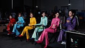 「IVE、新曲「Looks Can Kill」MV“でヒーロー”に」1枚目/3