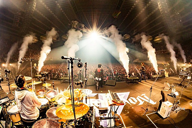 「Novelbright、【HALL&amp;ARENA TOUR 2026～PYRAMID～】大阪城ホールファイナル公演のライブレポート到着」1枚目/12