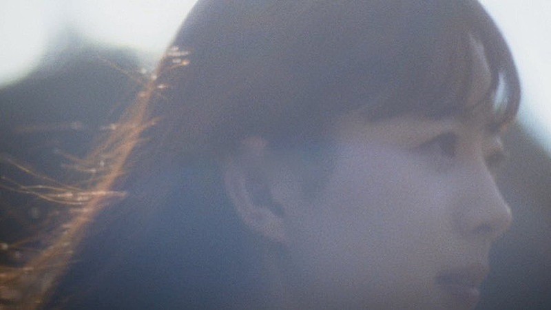 「Uru、ドラマ『あにいもうと』主題歌「それなのに」MVに“卓球天使”こと菊池日菜が出演」1枚目/5