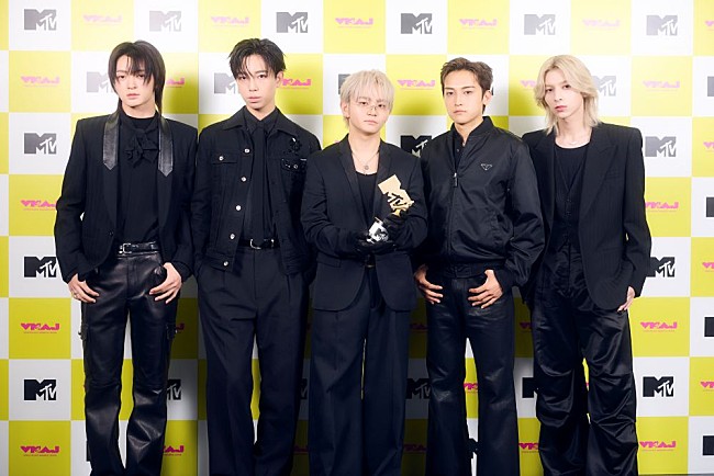 「STARGLOW、【MTV VMAJ 2026】で＜Rising Star Award＞受賞＆「Slam Dunk」ライブ初披露」1枚目/7