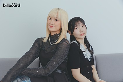 ＜インタビュー＞小原莉子×夏芽、バンドの“結束力”を養う方法とは――RAISE A SUILENの“最新モード”を示す15thシングル『WHAT AN EXPLOSION』