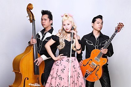 ＜インタビュー＞The Biscats「みんなの喜怒哀楽に寄り添えたら」最新アルバム『BLACK or PINK?』、国内ロカビリー史上初の武道館を目指す理由語る